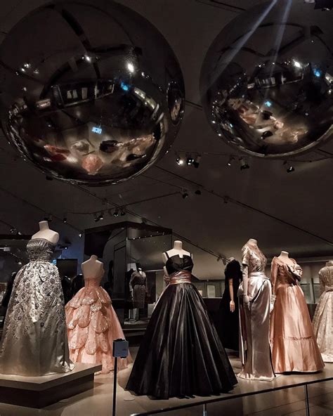 rom dior exhibition revies|Dior @ the ROM – Gallery Dad.